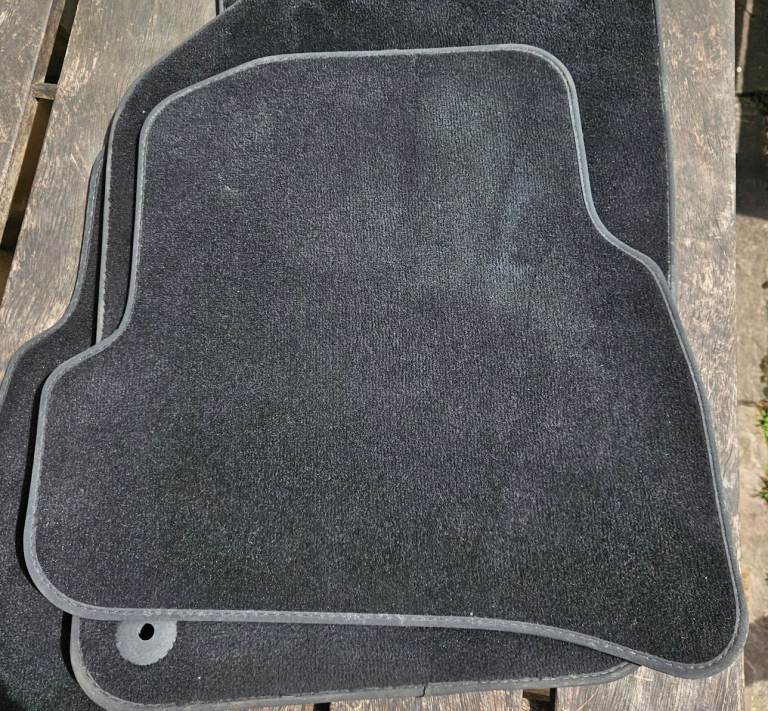 VW Polo / Skoda Fabia Car Mats - Very Good Condition