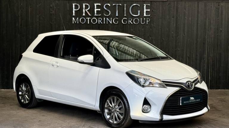 2017 Toyota Yaris 1.33 VVT-i Icon 3dr HATCHBACK PETROL Manual