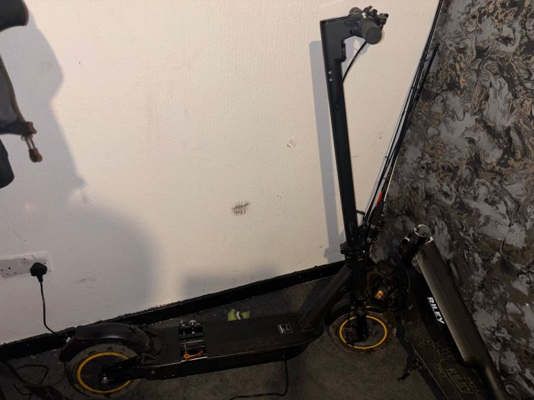 Aovopro electric scooter 