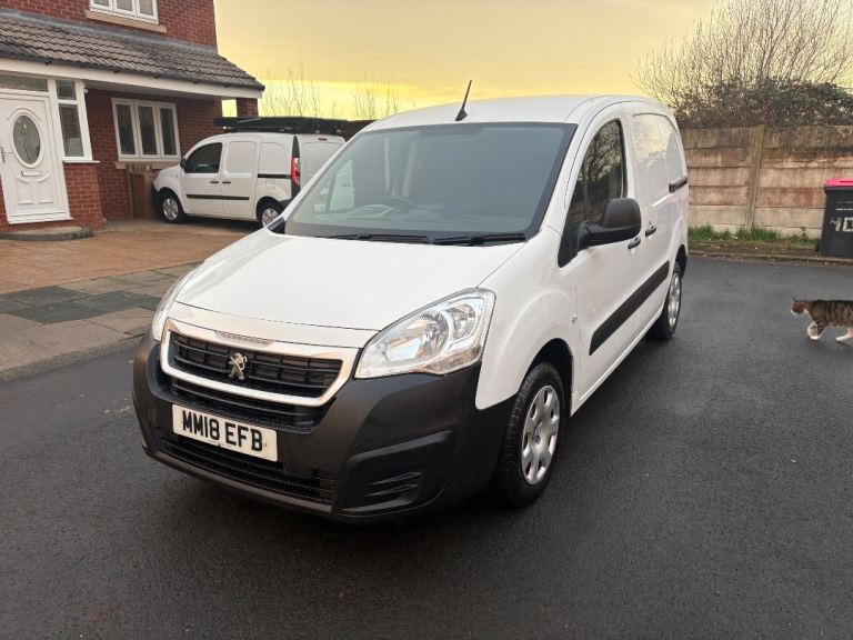 PEUGEOT PARTNER Van Euro 6 Very clean 2018