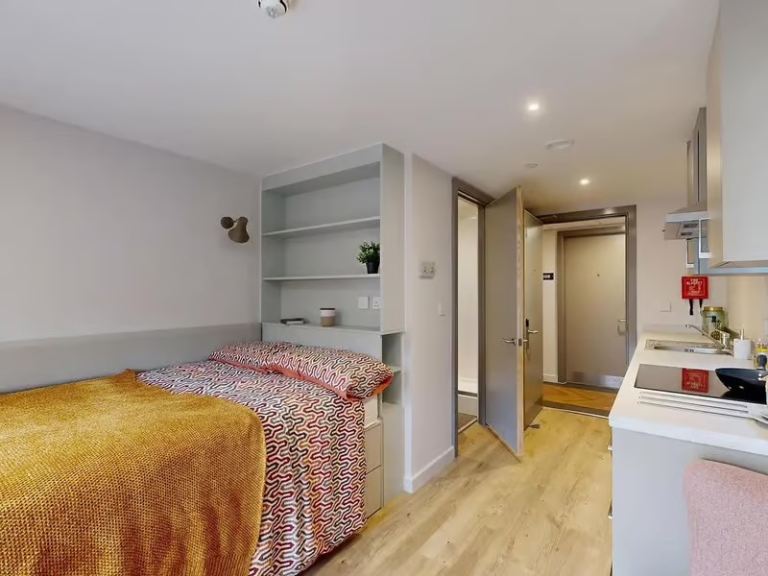 🎉 TENANCY TAKEOVER – COSMOS SHEFFIELD | £400 CASHBACK 🎉 PREMIUM STUDIO FLAT