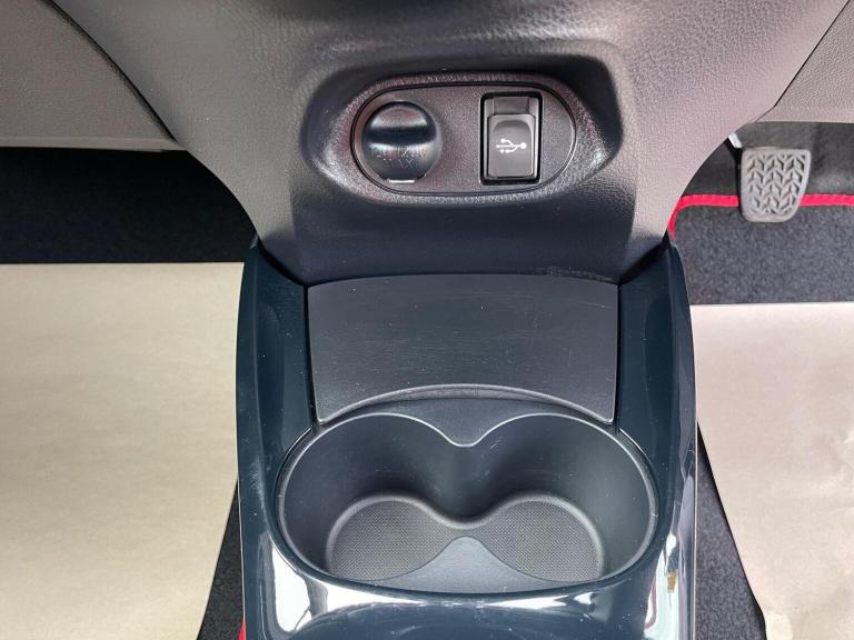 TOYOTA YARIS 1.33 Dual VVT-i Sport Euro 5 5dr Euro 5 2015