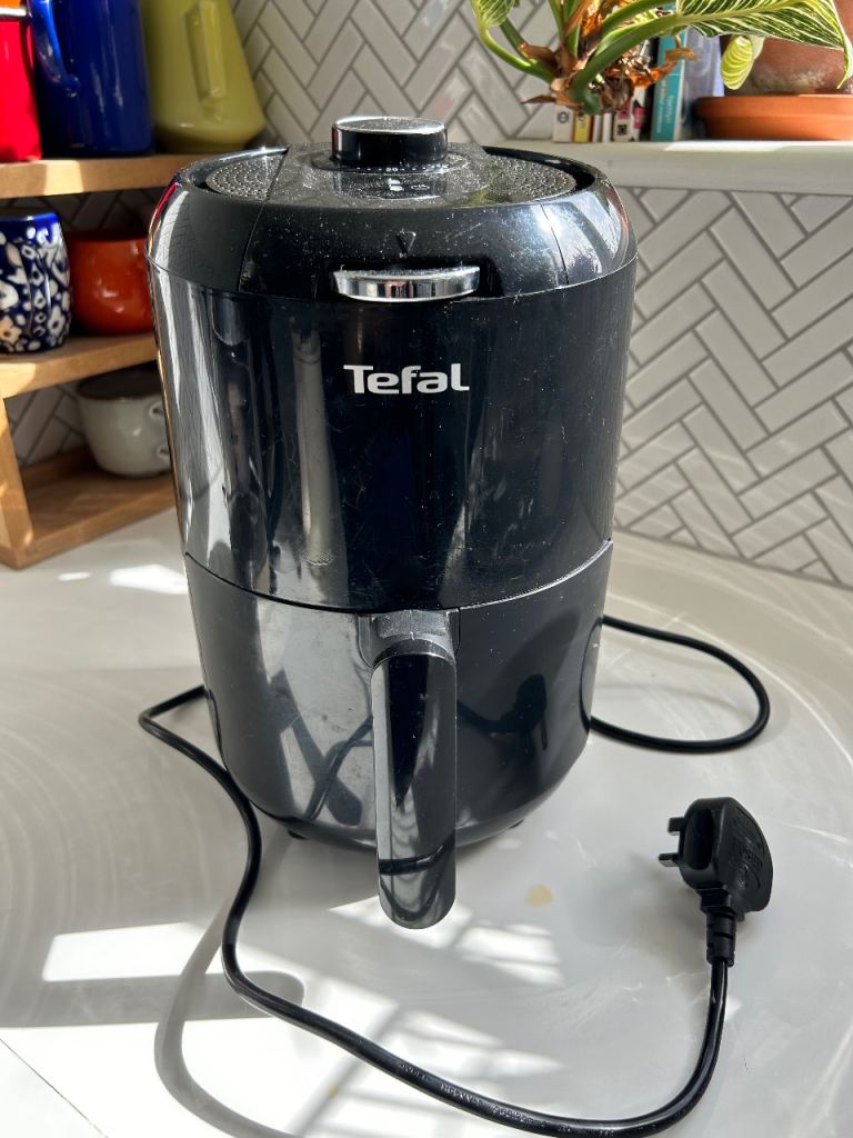 Tefal Air Fryer – Black, Good Condition