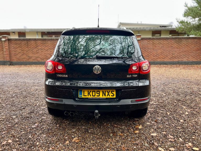 Volkswagen, TIGUAN, Estate, 2009, Manual, 1968 (cc), 5 doors