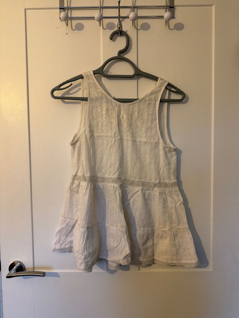 White American eagle outfitters summer top 