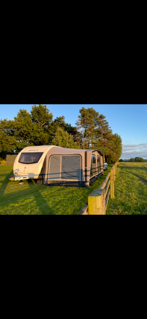 Westfield Pluto 9 Air Caravan Awning with pump