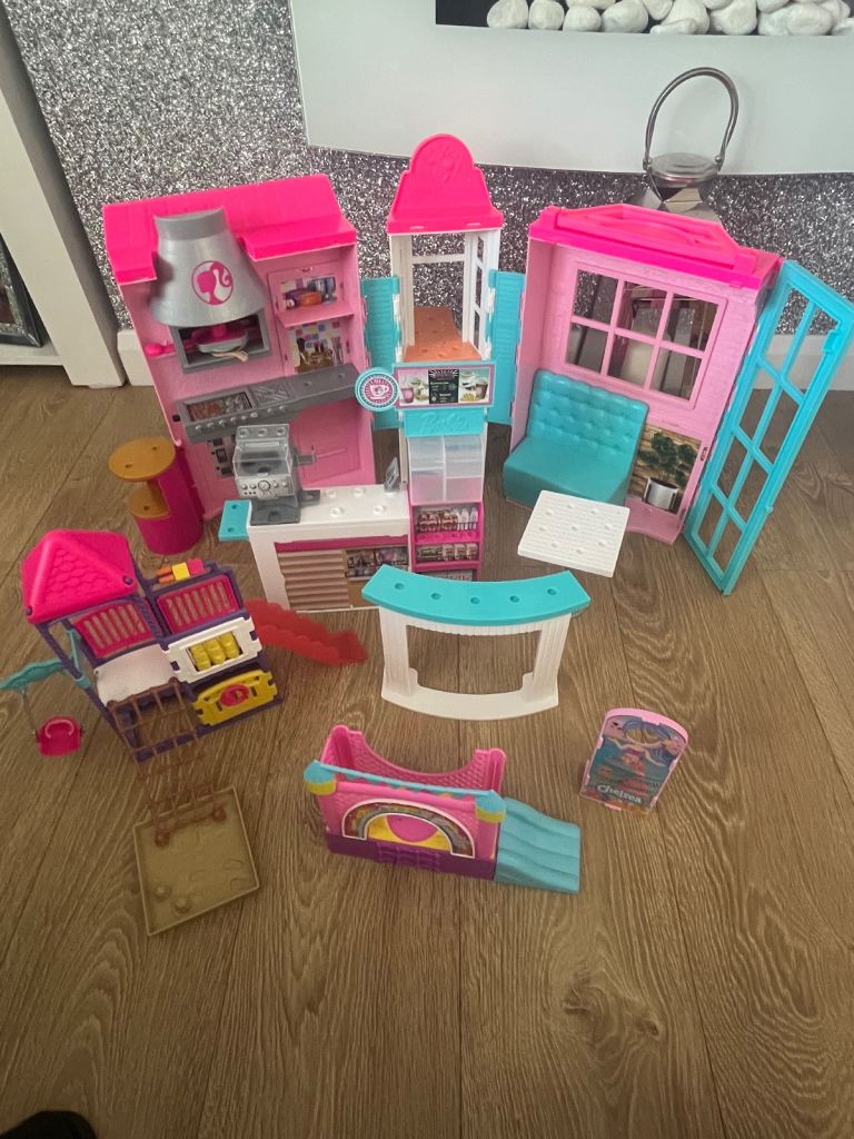 Barbie Cafe and playpark set