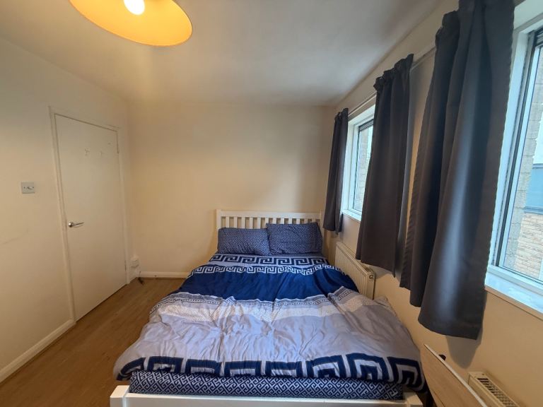 Double bedroom 