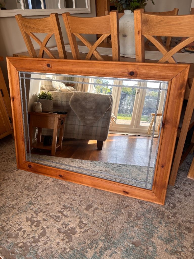 Gorgeous mirror 