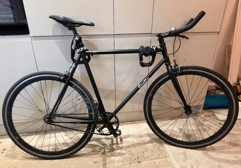 Quella Nero single speed road bike 