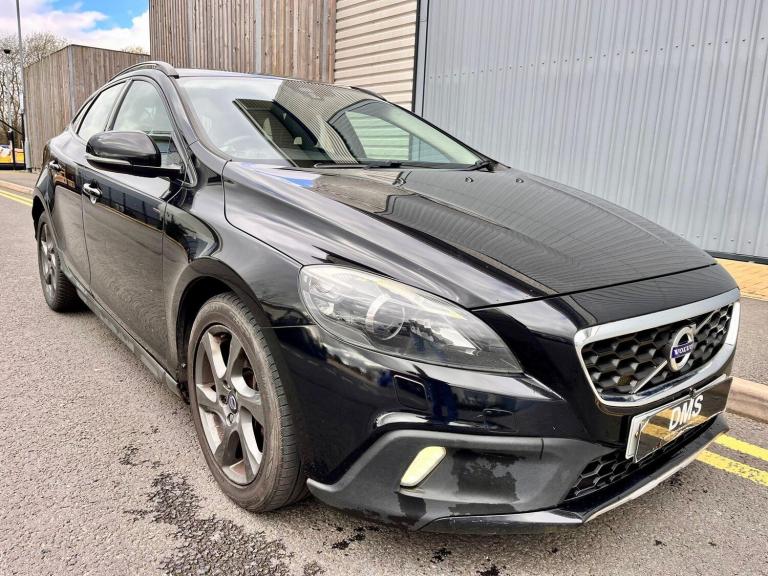 2015 Volvo V40 D2 [120] Cross Country Lux 5dr Geartronic HATCHBACK DIESEL Automatic