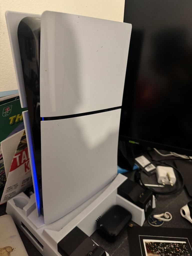 Digital ps5 gaming monitor and gaming chair 