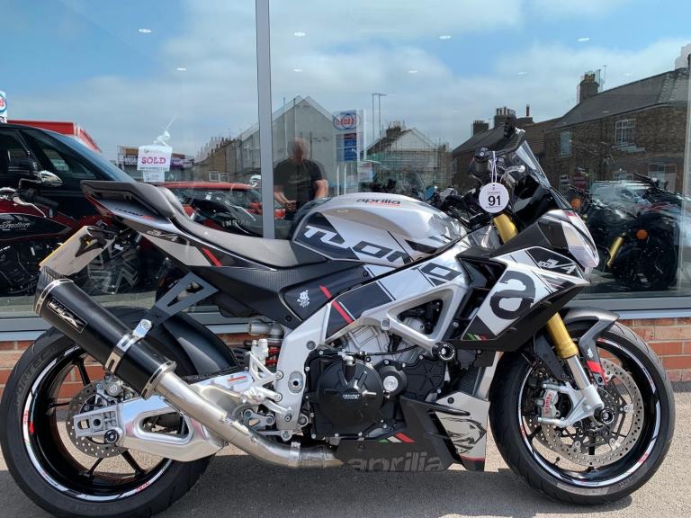 Aprilia Tuono 1100 RR - 6863 miles - 1 OWNER - 2 YEAR WARRANTY 