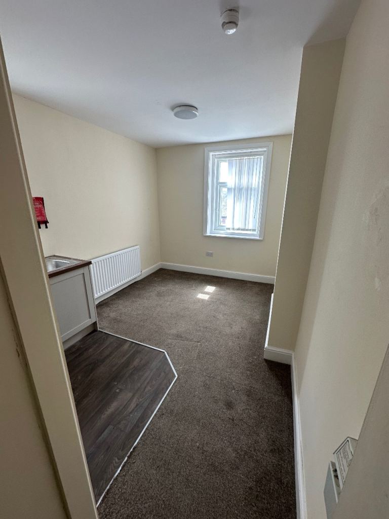 Small bedsit flat Fleetwood to rent 