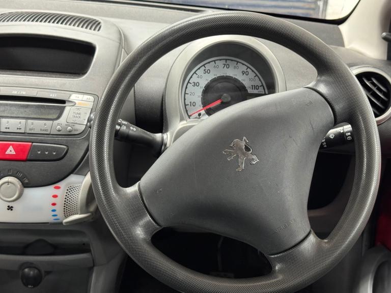 2011 Peugeot 107 1.0 Urban 5dr 2-Tronic HATCHBACK Petrol Automatic