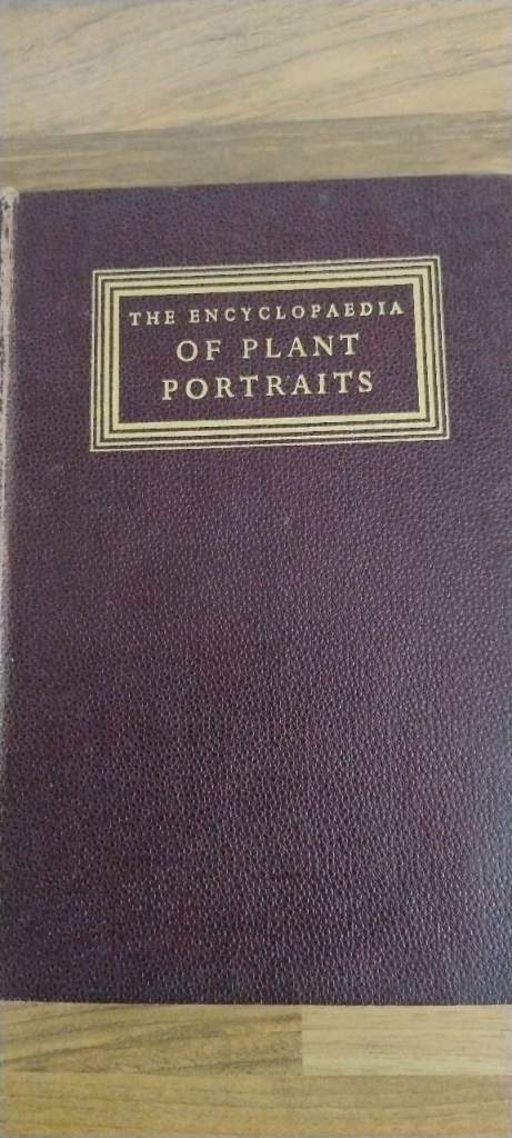 Hard book Encyclopaedia of plant portraits 1953