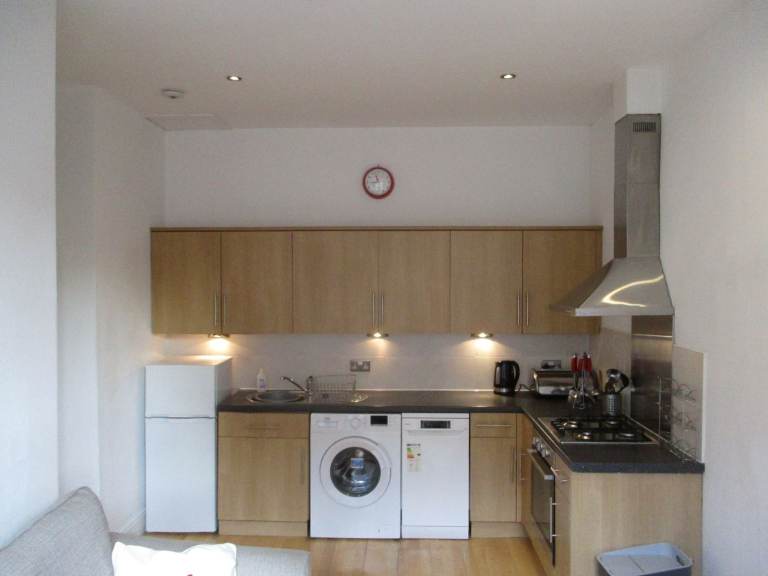 2 bedroom flat in Bruntsfield