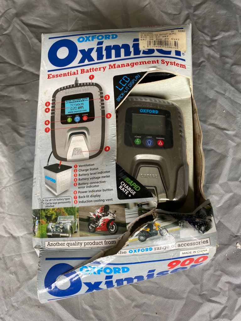 Car van motorcycle battery charger 