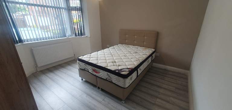 **ALL BILLS INCLUDED**Ground Floor**Furnished**PRIVATE BATHROOM**Quiet Area**