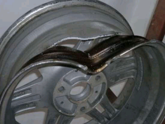 old damaged Alloy wheels wanted for recycling