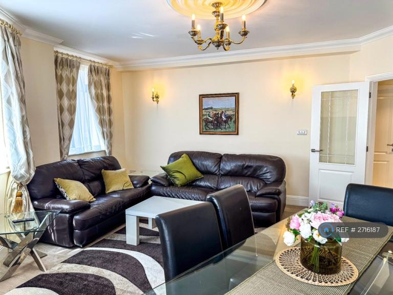 2 bedroom flat in Dudley Court, London, W1H (2 bed) (#2716187)