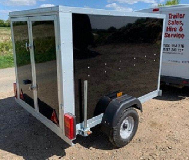 Single Axle Box Trailer 6' x 4' x 4' 750kg in Black or White - Tickners