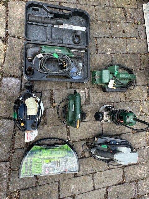  Group of 7 carpentry power tools from my fathers estate