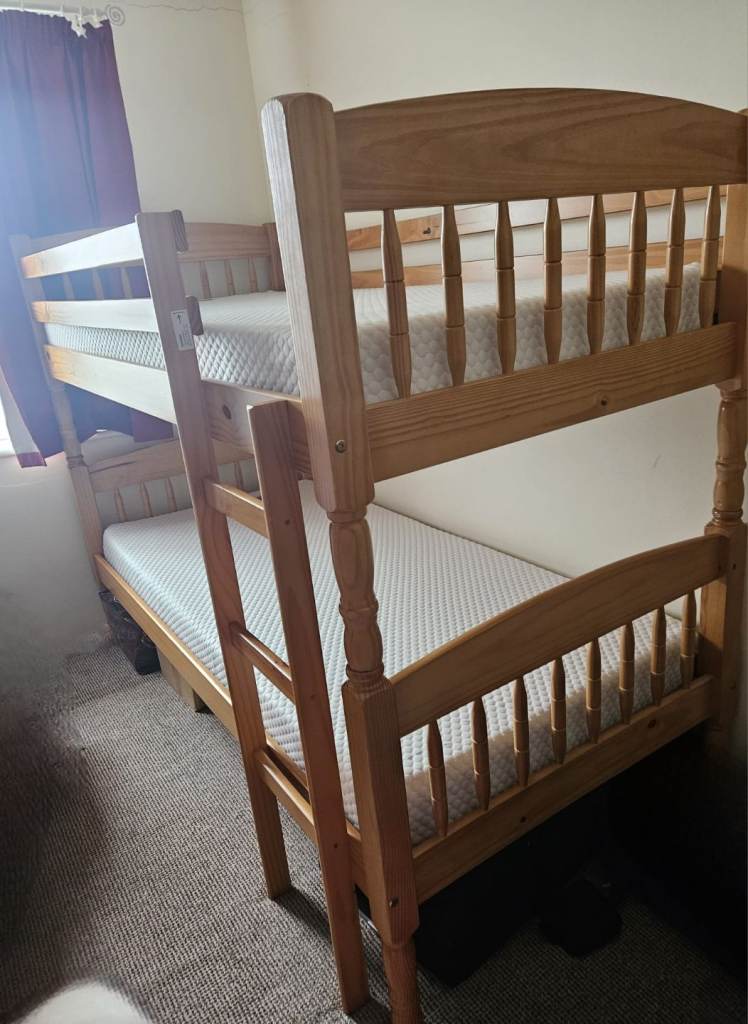 Bunk beds (can be 2 singles) with mattresses 