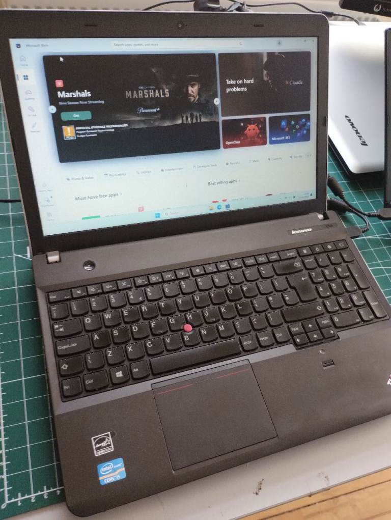 Lenovo ThinkPad, i5, 300GB SSD + 1TB HDD, Windows 11, HDMI, DVD, Cam.  FULL MICROSOFT OFFICE