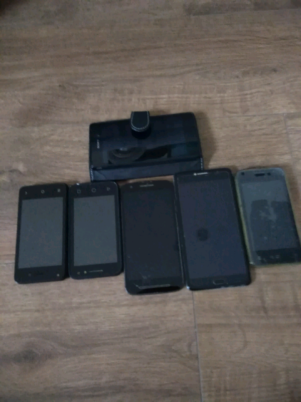 A  joblot  Mobile phones 