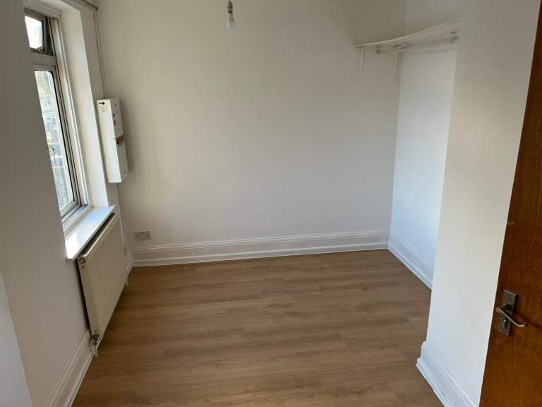 Spacious and Cosy Double Rooms for Rent in - TW5 0BJ