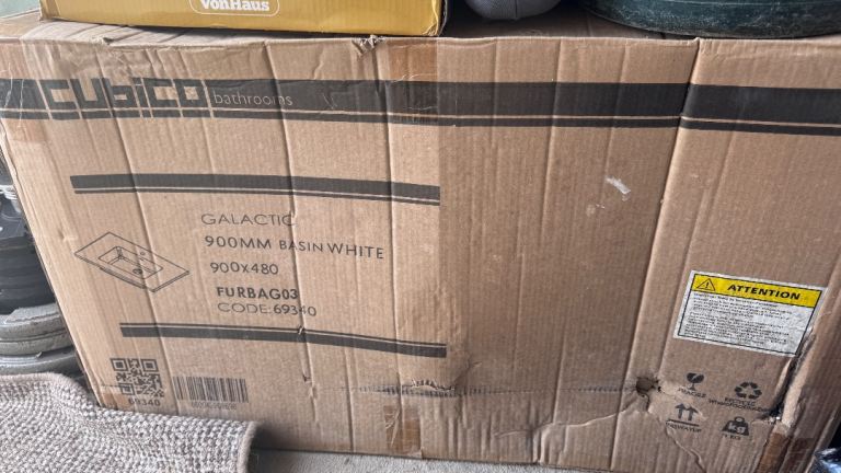 Cubica Bathrooms Galactic 900mm Basin White – Brand New