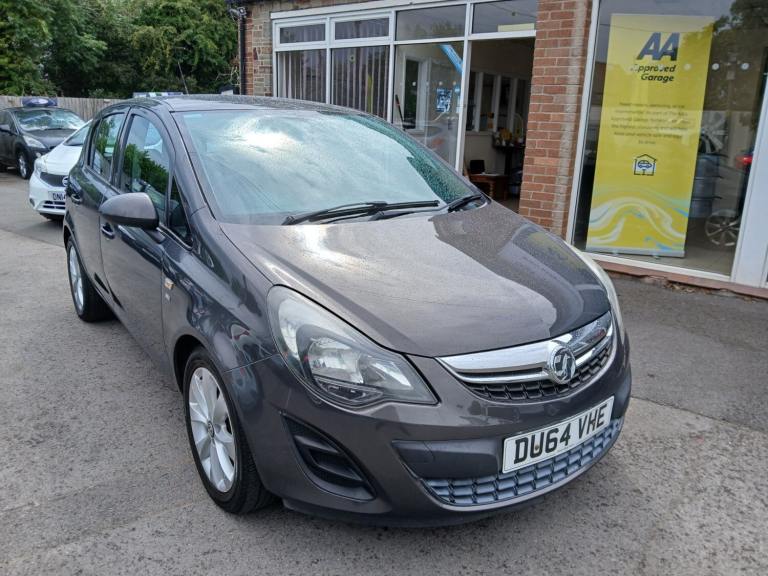 Corsa metallic Grey good service history 5 door