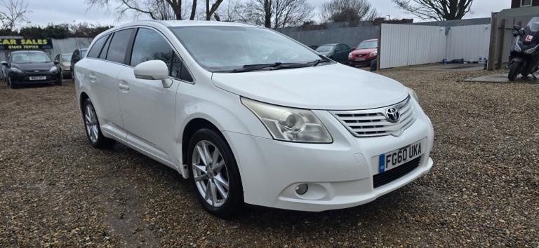 TOYOTA AVENSIS 1.8 V-Matic TR 2010