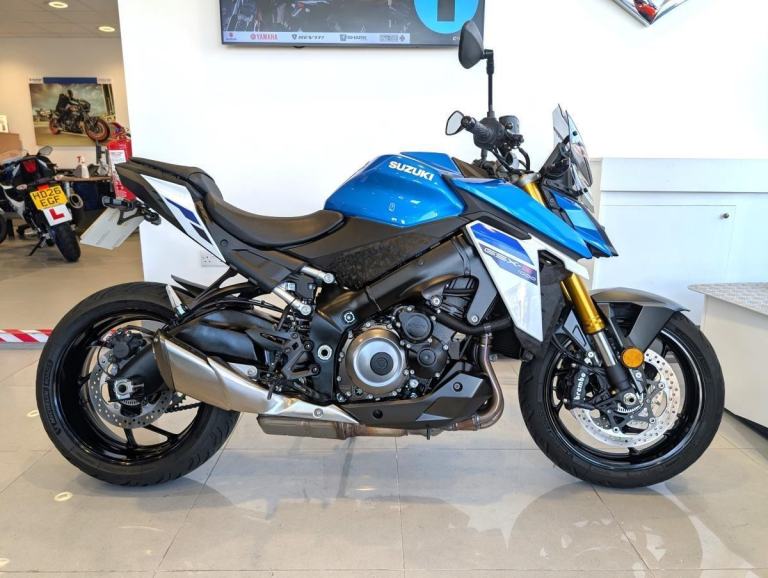 2025 SUZUKI GSX-S1000 WITH TAIL TIDY AND SCREEN 