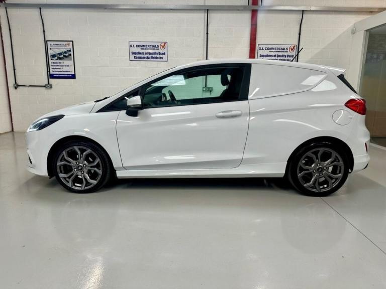 2021 71 FORD FIESTA VAN 1.0T ECOBOOST MHEV SPORT EURO 6 125 BHP * 59,724 * SPORT