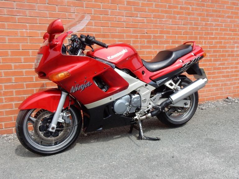 Kawasaki ZX600 Ninja 599cc 1999 - see video