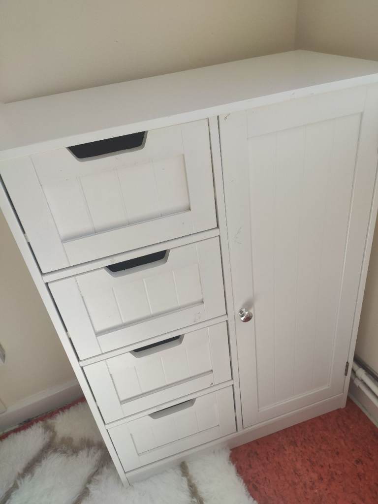 Free White Chest of Drawers with Side Cabinet – Good Condition