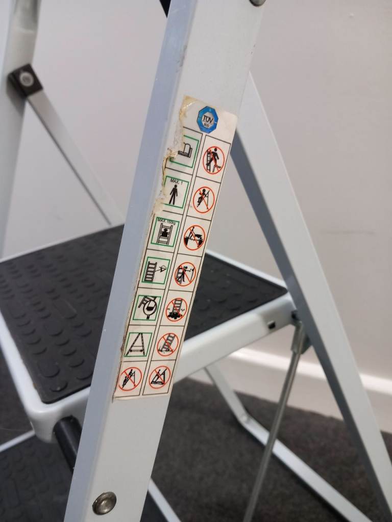 Foldaway Metal 2-Step DIY Step Ladder