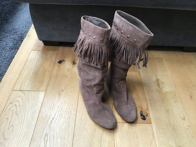 Ladies boots