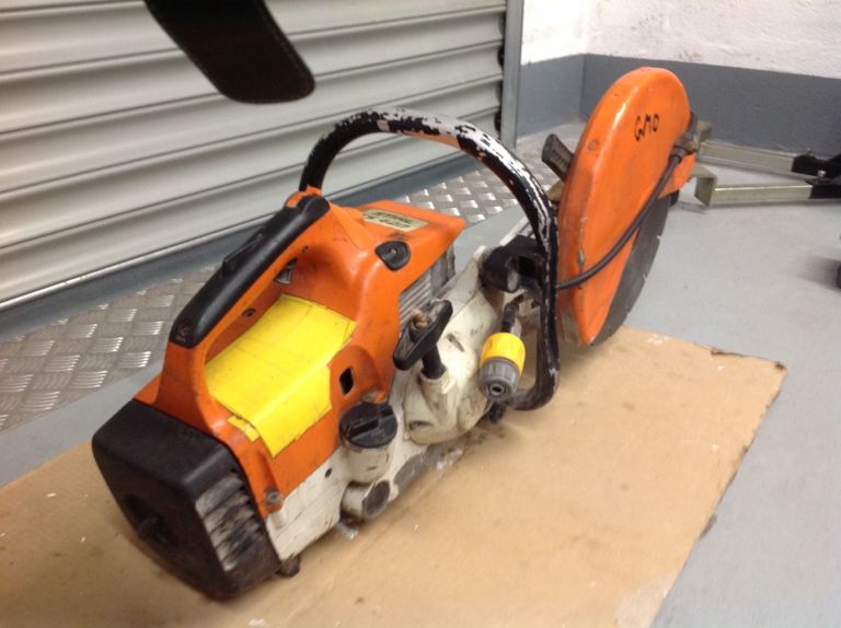 Still ts 400 petrol disc cutter.
