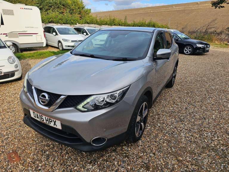 2016 Nissan Qashqai 1.2 DIG-T N-Connecta XTRON 2WD Euro 6 (s/s) 5dr HATCHBACK Petrol Automatic