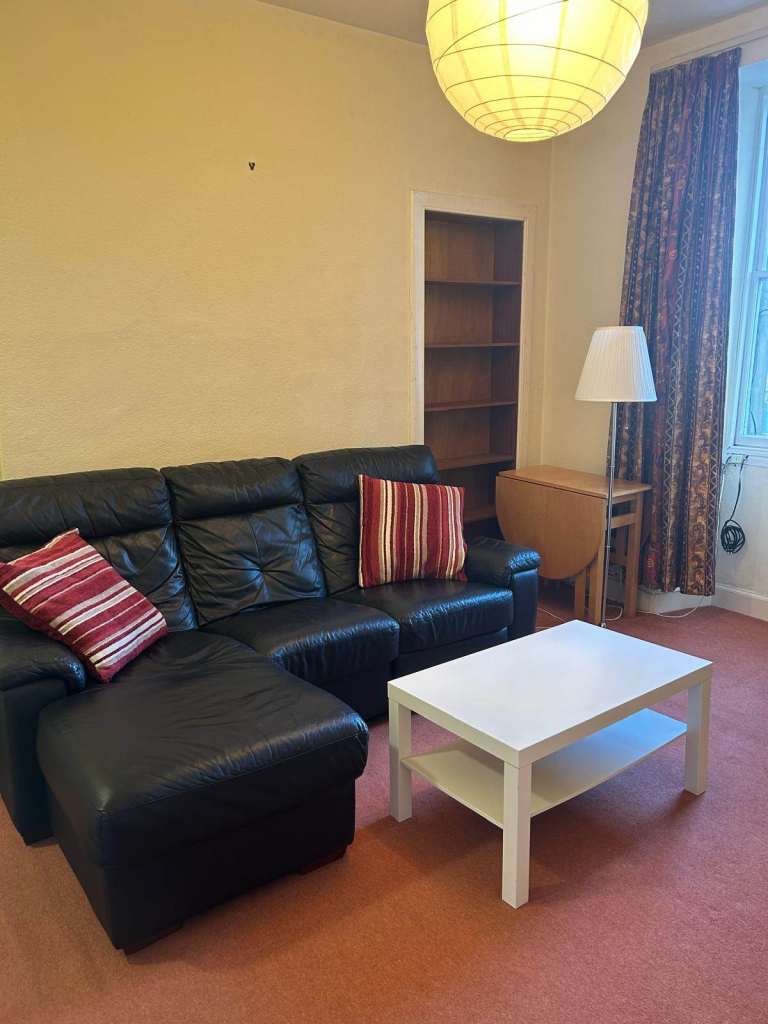 Gorgie . Main door-NO DEPOSIT_ Smithfield Street, £865. Lovely 1 bed  furnished with D/G