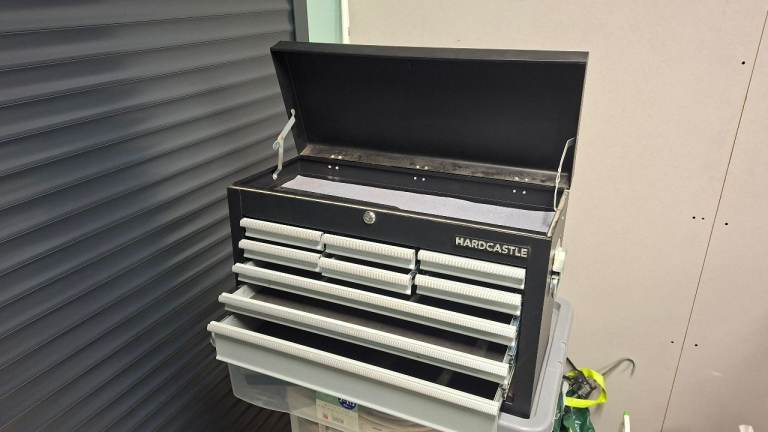 Hardcastle professional metal toolbox