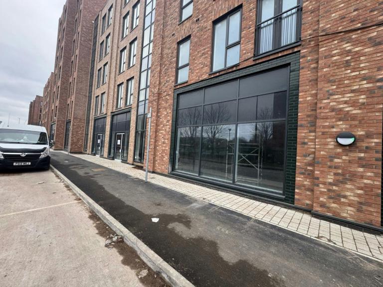 Commercial properties for Rent in Salford / near Manchester City Centre starting from £2,200 pcm.