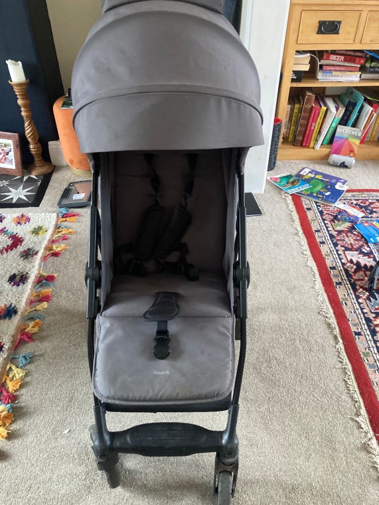Hauck Stroller in Grey – Good Condition, Compact Fold
