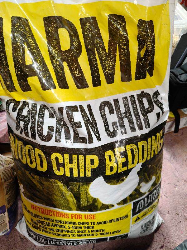 Chicken chips - wood chip bedding 