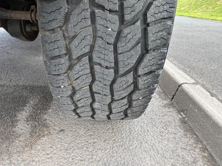 LAND ROVER DEFENDER SWB 90 COUNTY SIDE WINDOW BENCH SEAT @ £17950+ vat