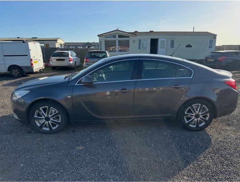 Vauxhall insignia Exclusive 2011