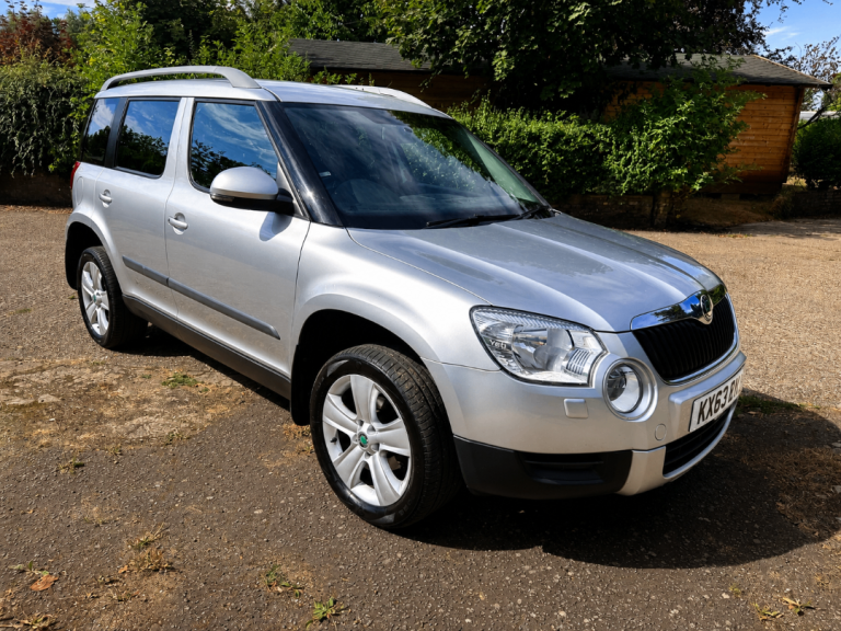 Skoda, YETI, Hatchback, 2013, Semi-Auto, 1197 (cc), 5 doors